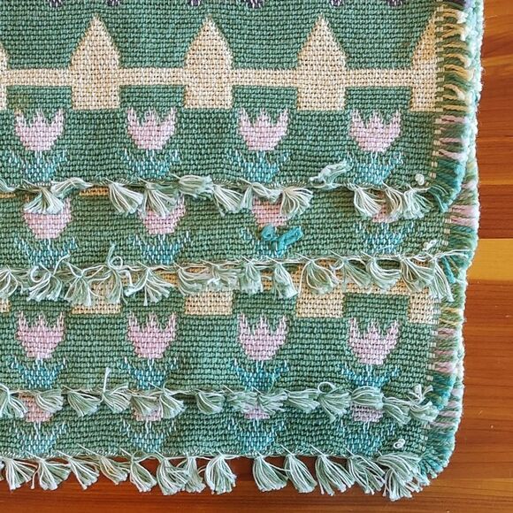 Springtime/Easter/Bunny Reversible Fringed Set Of 4 Placemats‎ - Picture 8 of 9